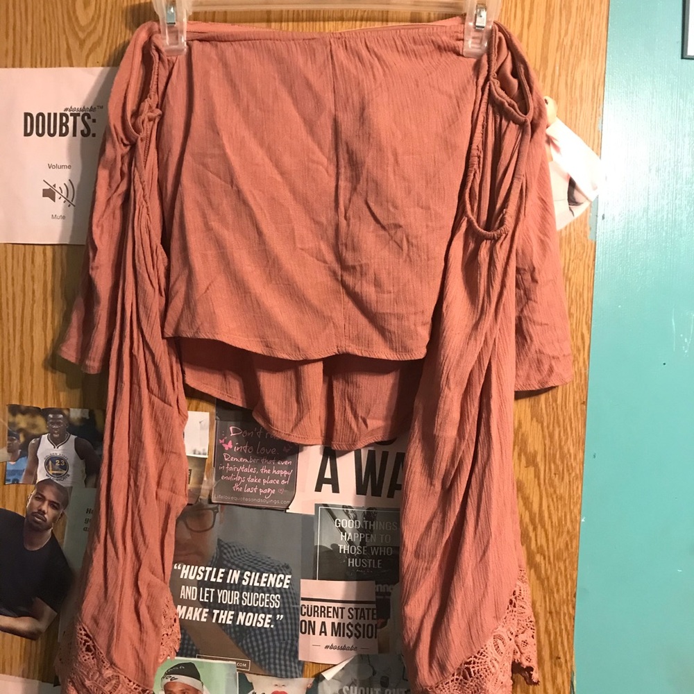 Pink blouse - Picture 2 of 5